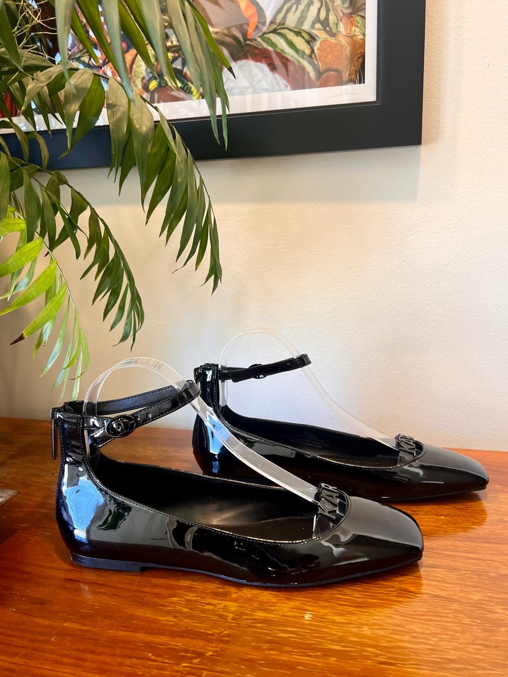 Karl Lagerfeld Paris Zyvia Black/Smoke
Patent Leather Ballet Flats